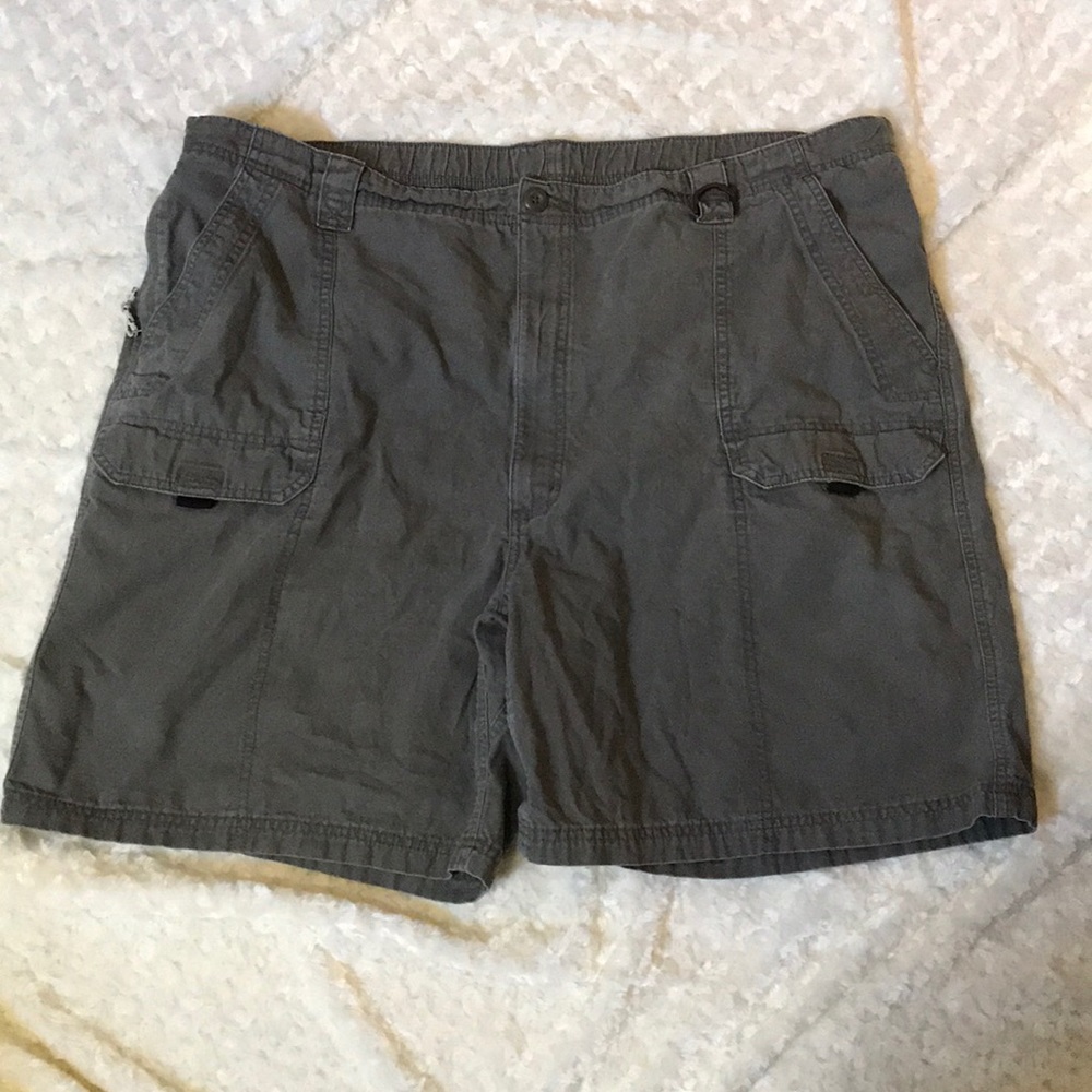 Wrangler cargo shorts, size 46